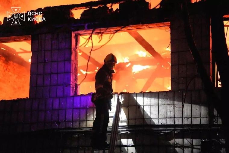 Rosja bombarduje Kijów. Są zabici, wśród rannych dzieci