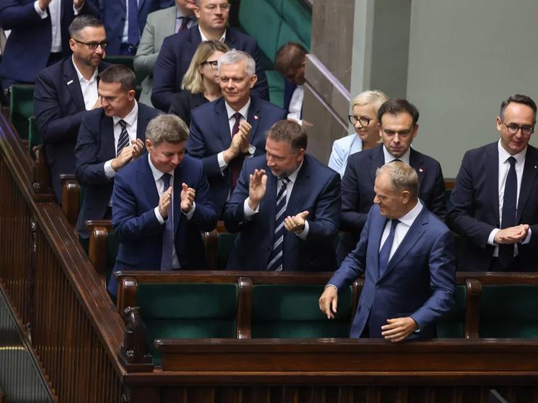 Tusk: Już dawno Jarosław Kaczyński nie oklaskiwał mnie na stojąco