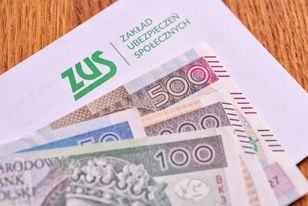 Skarbówka odda emerytom pieniądze. Nawet 385 zł zwrotu. Jest warunek