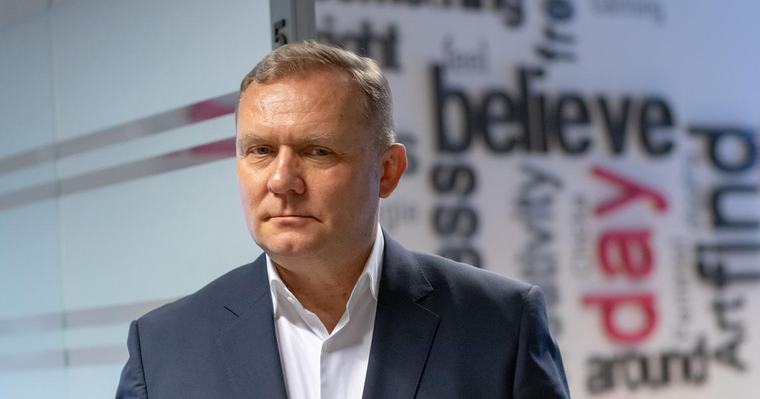 1. Comarch potężnie zarobił. Wie, jak wycisnąć zysk z AI, unikając groźnej pułapki, i patrzy w kosmos