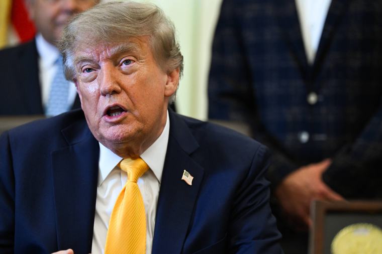 Donald Trump znów krytykuje Hiszpanię. "Nie ma żadnej kontroli"