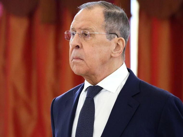 Ławrow grozi NATO. "Nasze interesy będą chronione wszystkimi dostępnymi środkami"