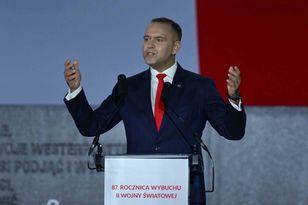Prezydent zaapelował ws. reparacji. Nagle zaczął mówić o "zachodnich kredytach"