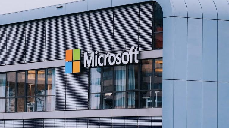 Pracownik Microsoftu nabił 28 tysięcy dolarów kosztów AI w 28 dni, więc firma zaczęła patrzeć wszystkim na ręce