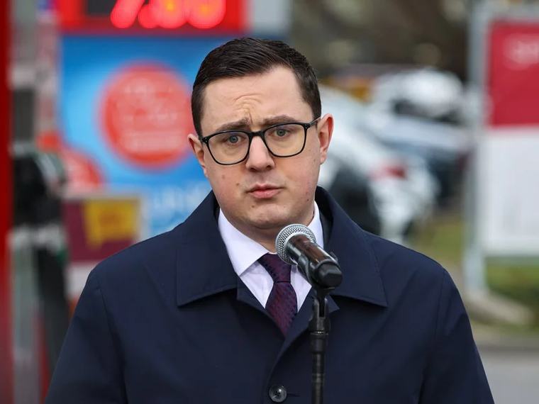 Motyka wprost: Nie będzie tańszych paliw