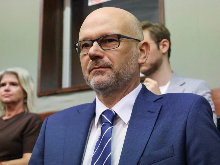 Burza w Sejmie. "Śmiejecie się własnym wyborcom w twarz"