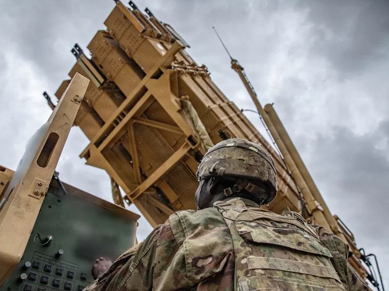 "Śmiertelny atak". Uderzenie w bazy USA
