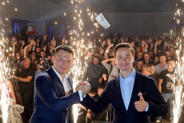 Prawicowa koalicja czy alians z KO? "Musieliby połknąć własny język" 2 min czytania