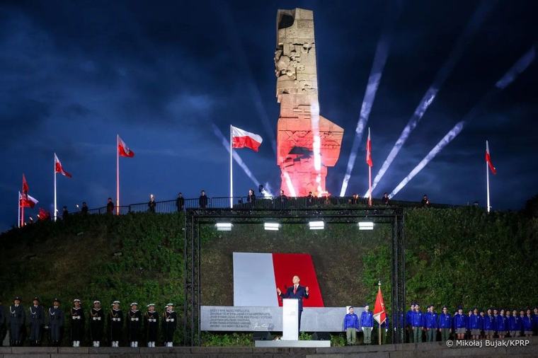 Nawrocki na Westerplatte: reparacje na polską armię