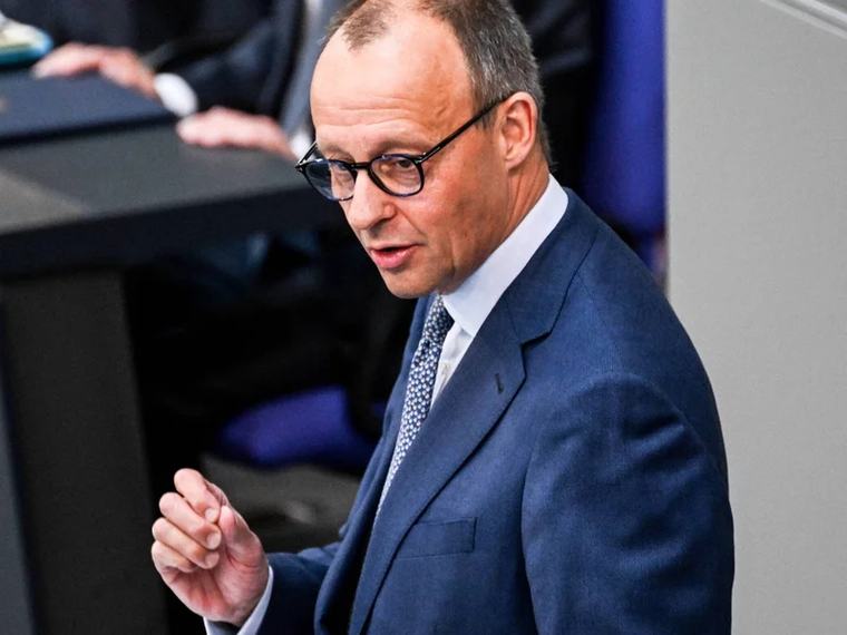 Merz oskarża Rosję o próbę zamachu w Lipsku. "O mało nie doszło do katastrofy"
